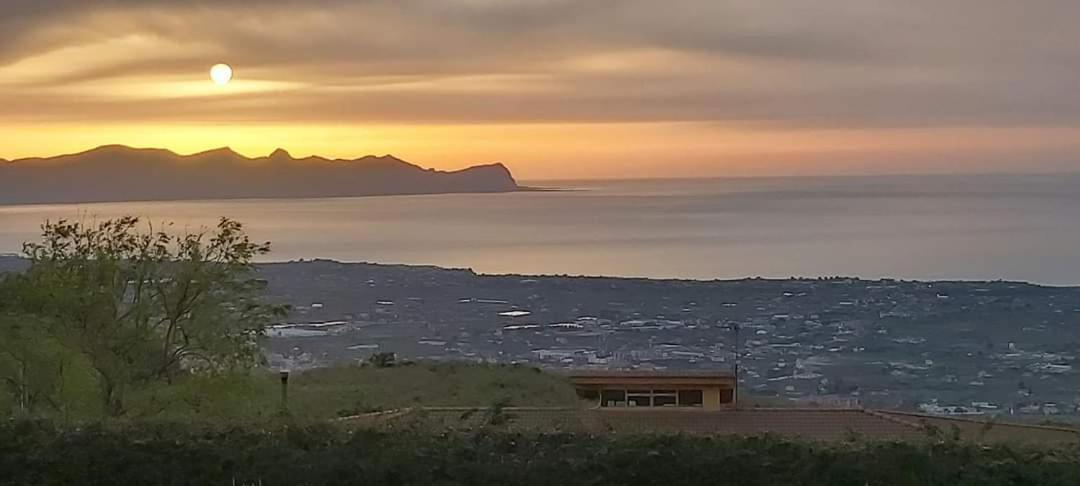 Villa Siciliana Con Piscina E Vista Panoramica Sul Mare Borgetto Exterior foto